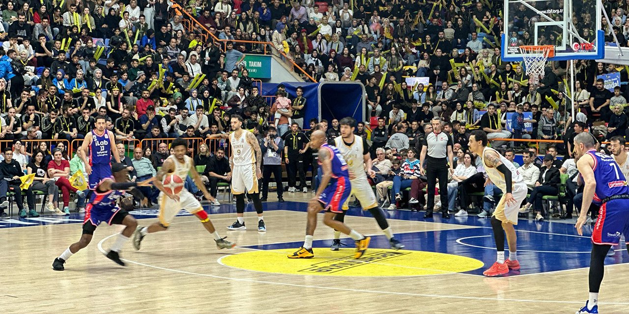 Konya Büyükşehir Belediyespor yarı finalde! Rakip belli oldu