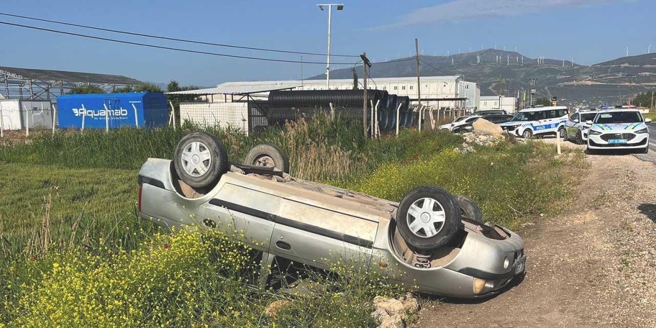 Gaziantep’te otomobil şarampole devrildi: 4 yaralı