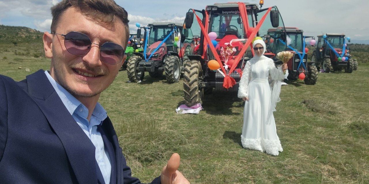 Traktör konvoylu düğün