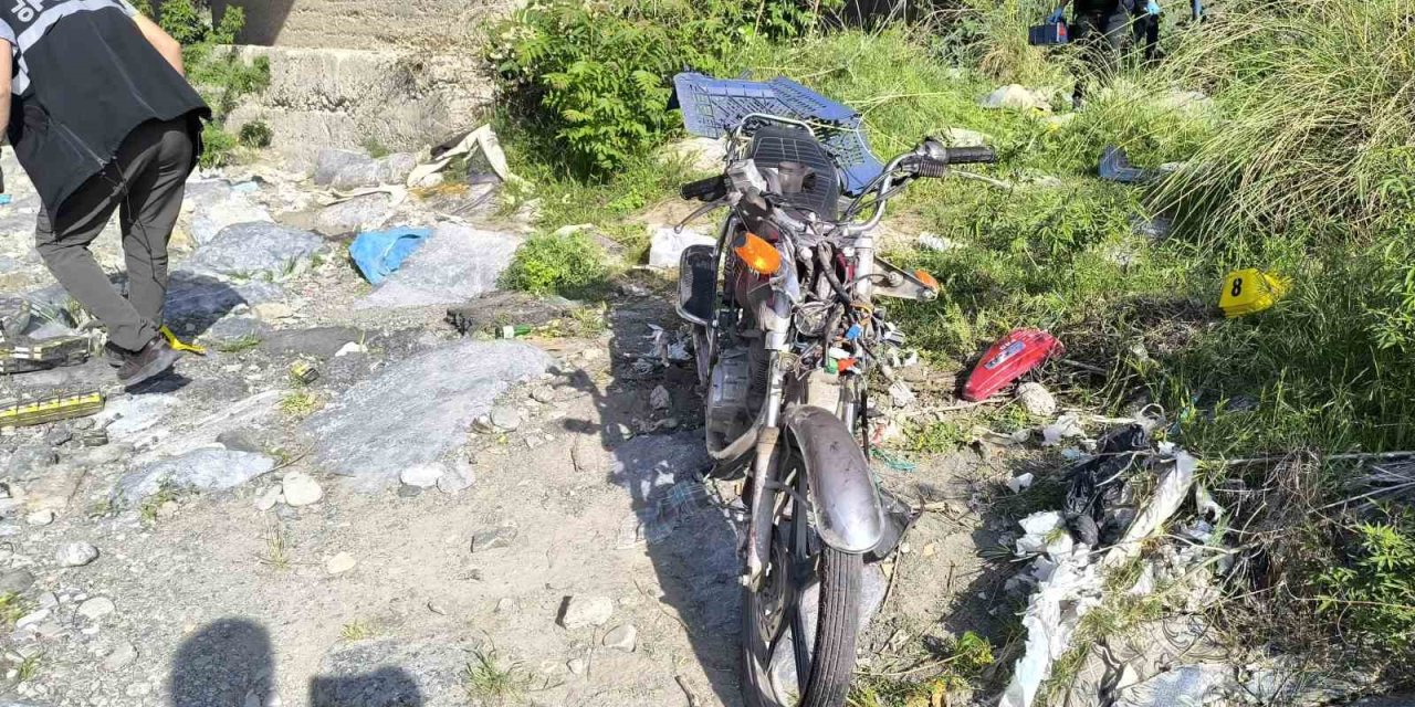 Motosikletin 18 yaşındaki sürücüsü öldü