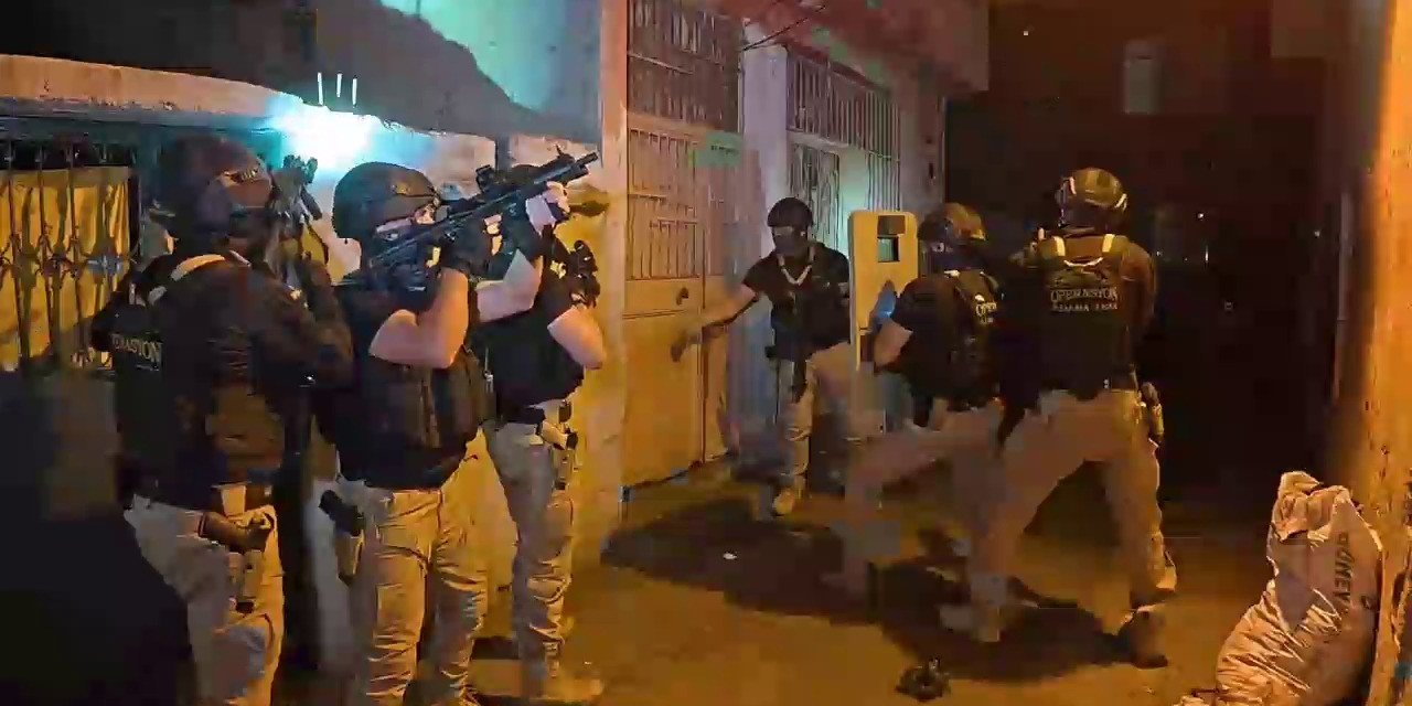 Adana'da DEAŞ'ın uyuyan hücresine operasyon: 6 şüpheli yakalandı
