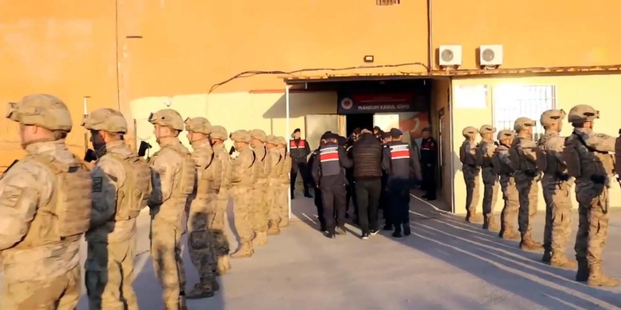 Çanakkale merkezli 3 ilde 'tefeci' operasyonu; 7 tutuklama