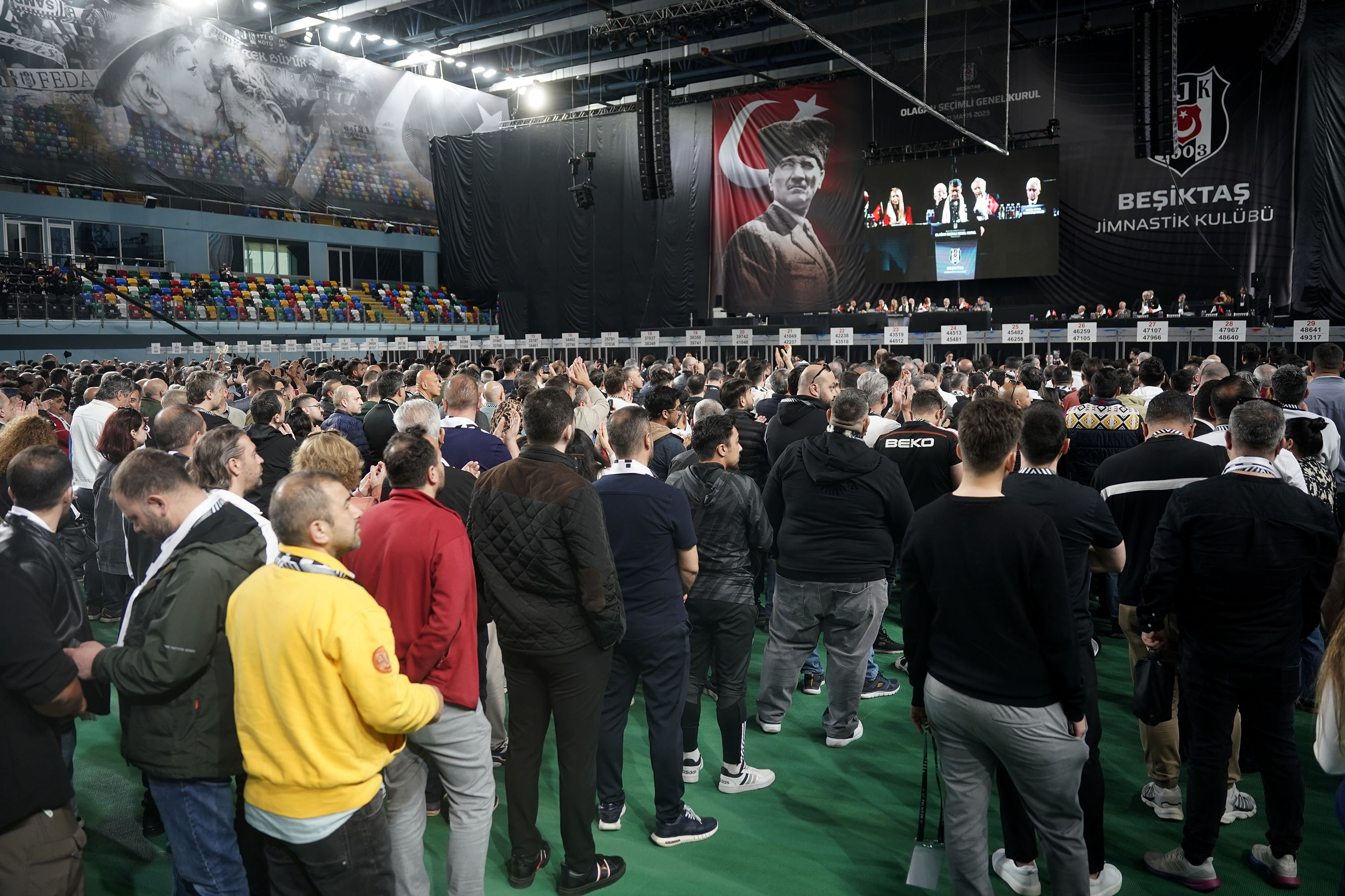 Beşiktaş’ta oy verme işlemi başladı