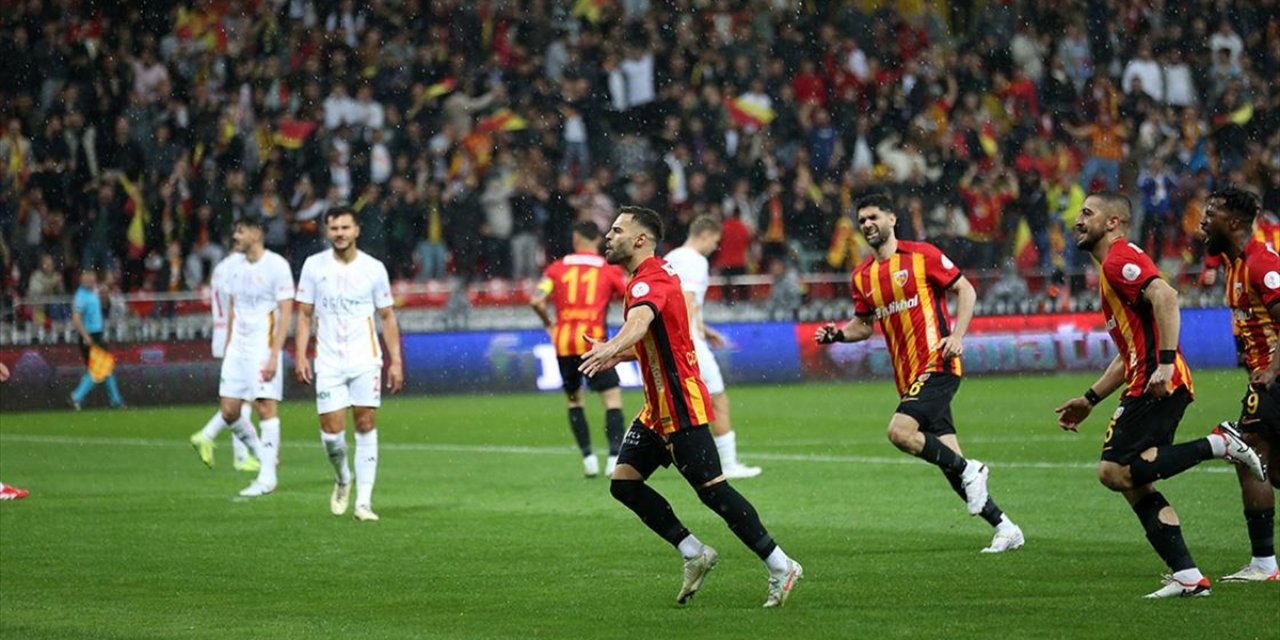 Kayserispor, Antalyaspor’u 3 golle geçti