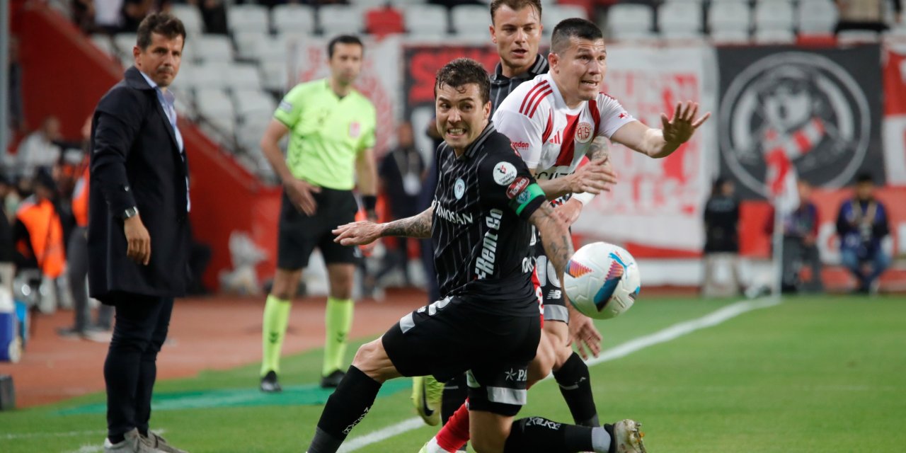 Konyaspor taraftarı o sözleri hatırlattı!