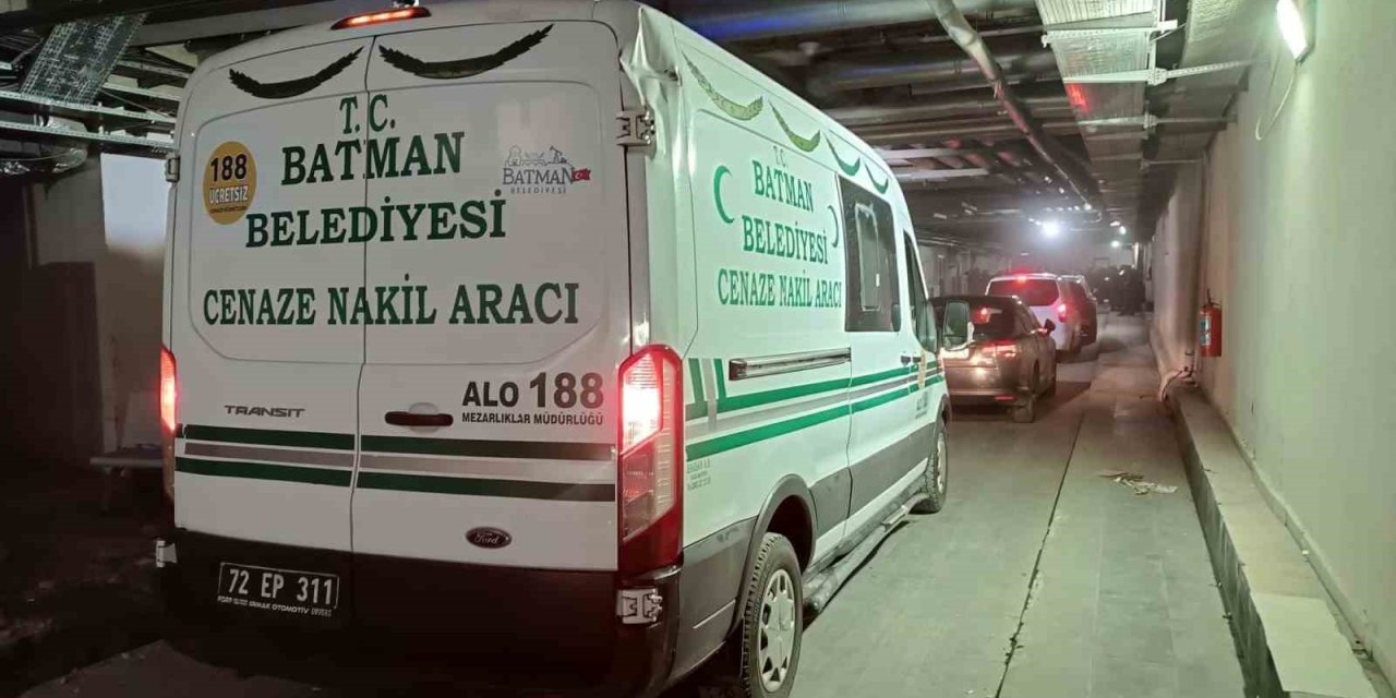 Otomobilin çarptığı 5 yaşındaki çocuk hayatını kaybetti