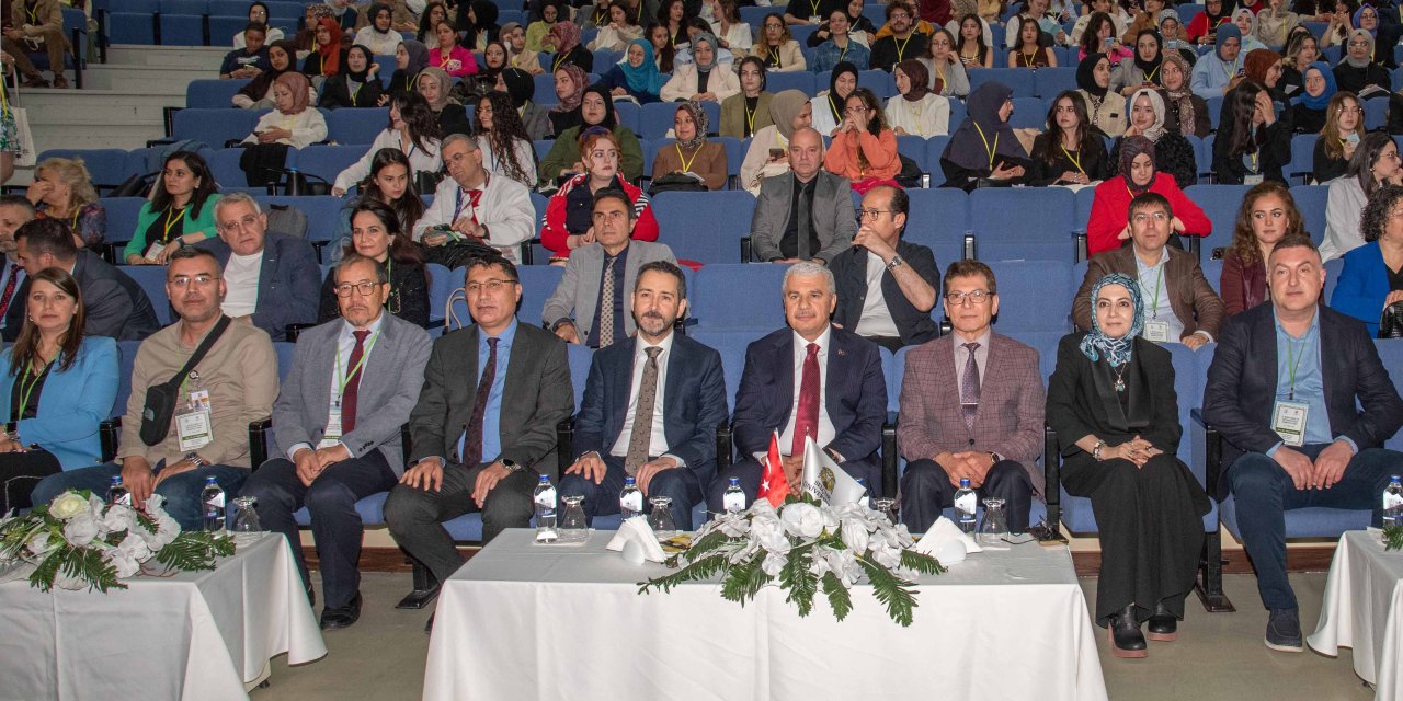 Konya'da 3. Beslenme ve Metabolizma Sempozyumu başladı