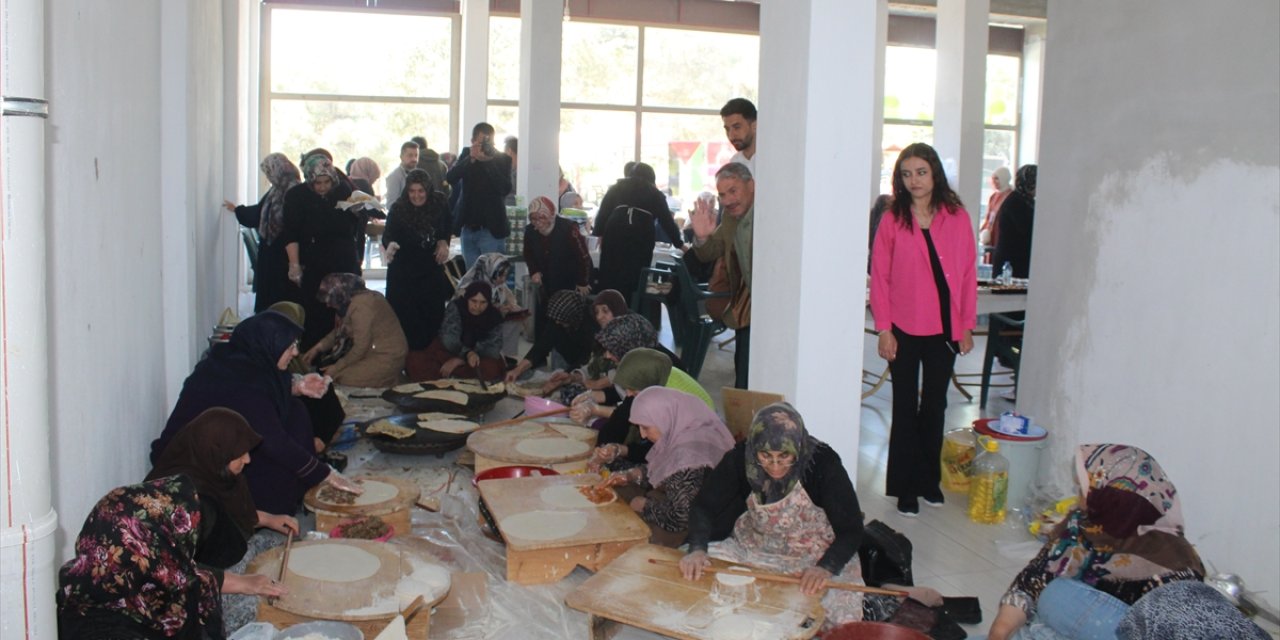 Konya'da Gazze için kermes düzenlendi