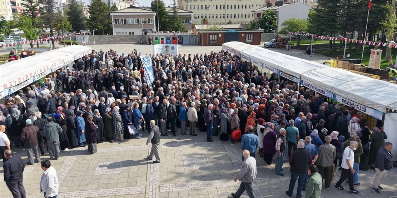 Konya'da fide dağıtım töreni düzenlendi