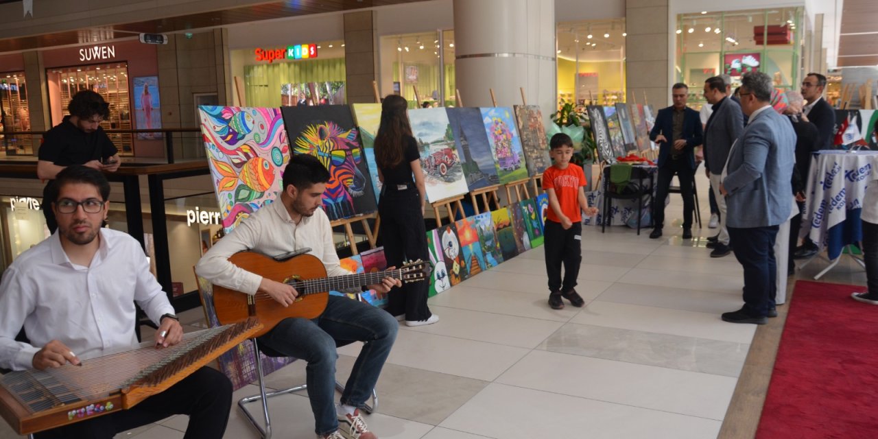 Tedem’li öğrencilerin resim ve ahşap boyama sergisine yoğun ilgi