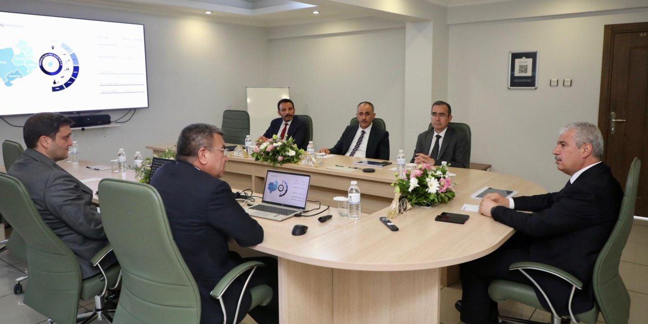 Vali Akın’dan MEDAŞ’a ziyaret