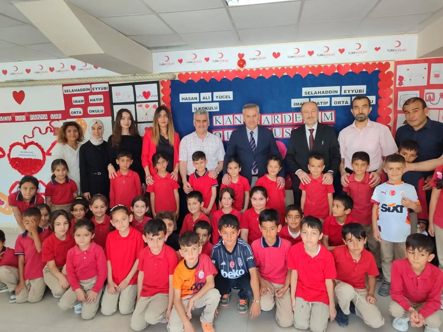 Konyalı öğrencilerden kan bağışı kampanyasına destek