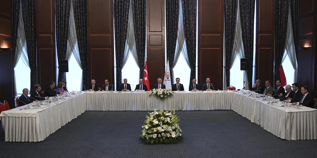 AK Parti'den "Yeni Anayasa Çalıştayı"na ilişkin açıklama