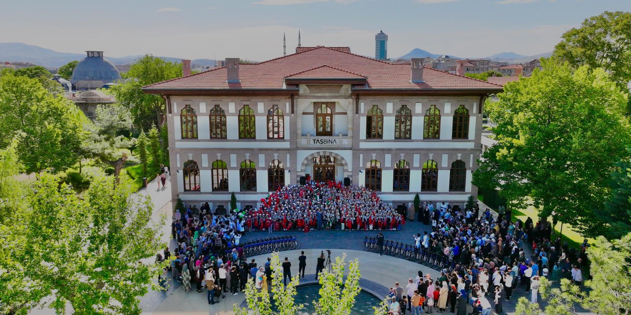 Başkan Altay, geleceğin hafızlarıyla bir araya geldi