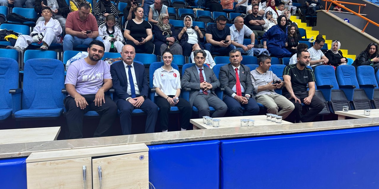 Taekwondo şampiyonası coşkuyla tamamlandı