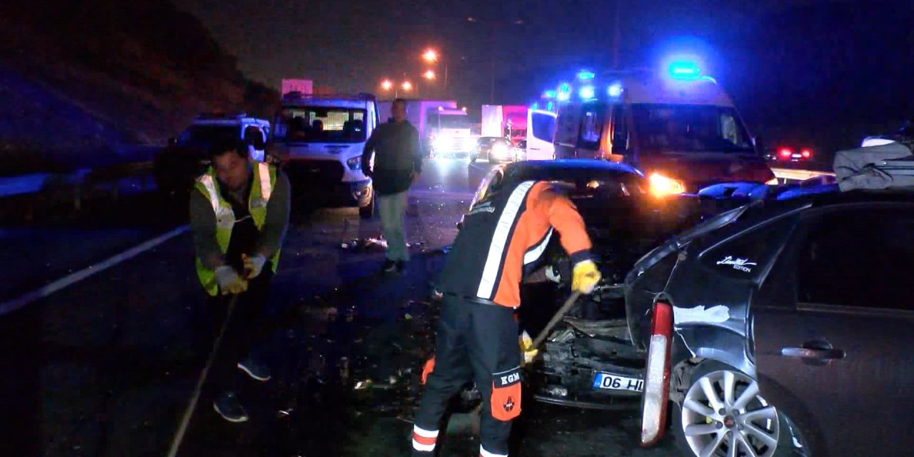 Beykoz TEM Otoyolu'nda zincirleme kaza: 7 yaralı