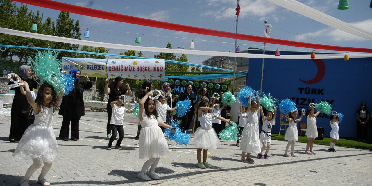 Selçuklu Hatice-Ercüment Köylübay Kızılay Anaokulu'nda geri dönüşüm şenliği yapıldı