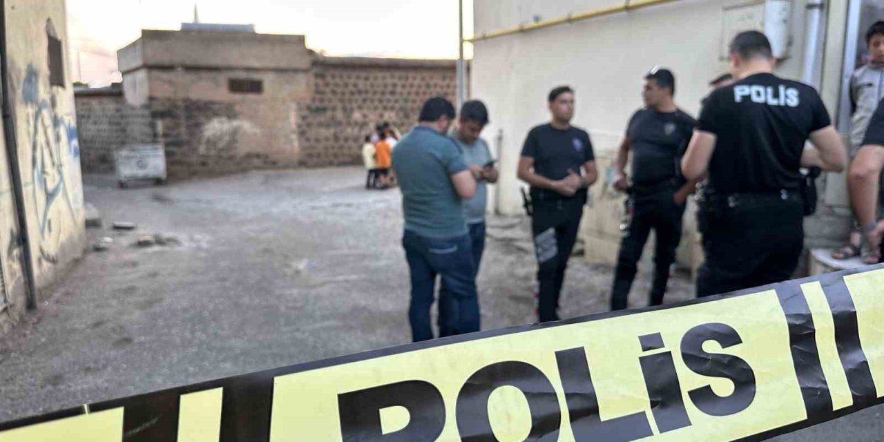 Silahlı kavgada kan aktı: 1 ölü