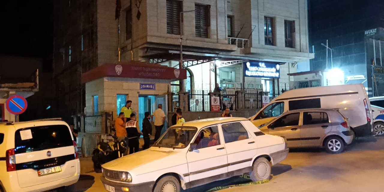 Silahlı kavgada kan aktı! 2 yaralı