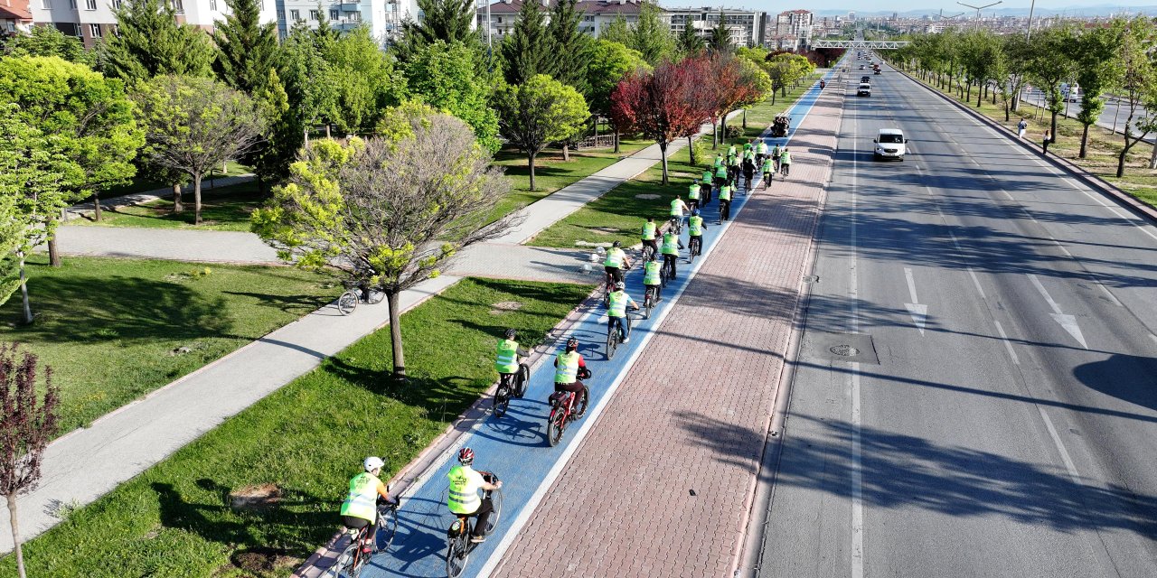 Konya'da 100 bin çocuk bisiklete kavuştu