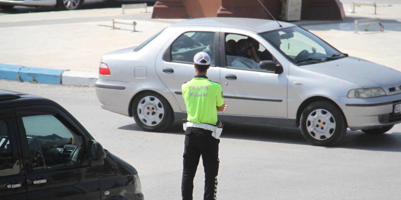 Konya-Antalya karayolunda bayram yoğunluğu