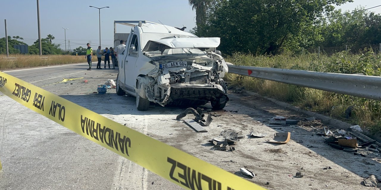 Kamyon 3 aracı biçti: 1 ölü, 10 yaralı