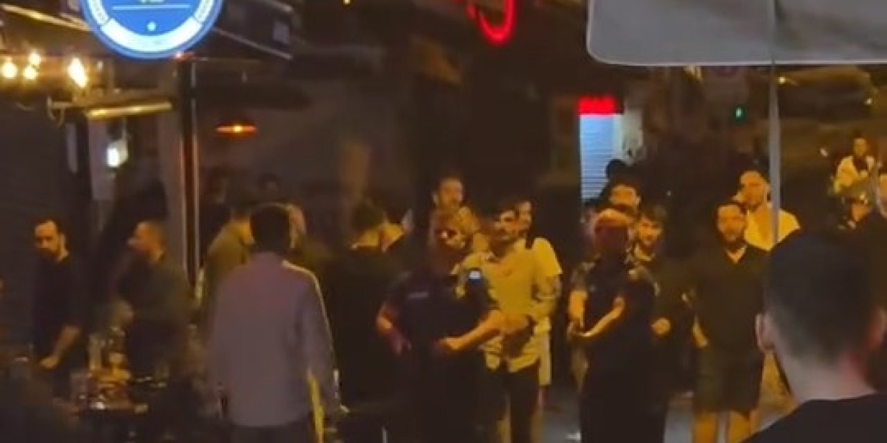 Döner bıçağıyla kendisine zarar verdi