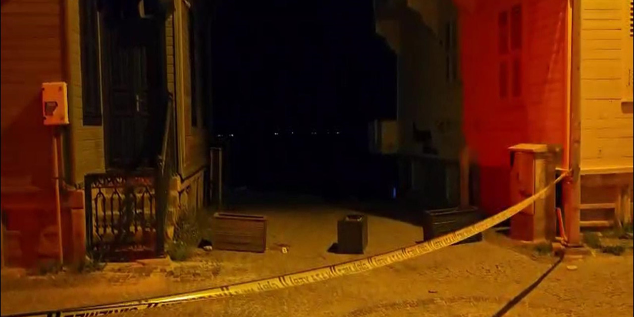 Bıçaklı saldırı: 1 ölü, 1 yaralı