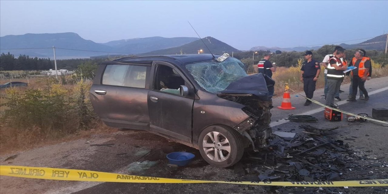 Zincirleme trafik kazasında 5 kişi öldü, 2 kişi yaralandı