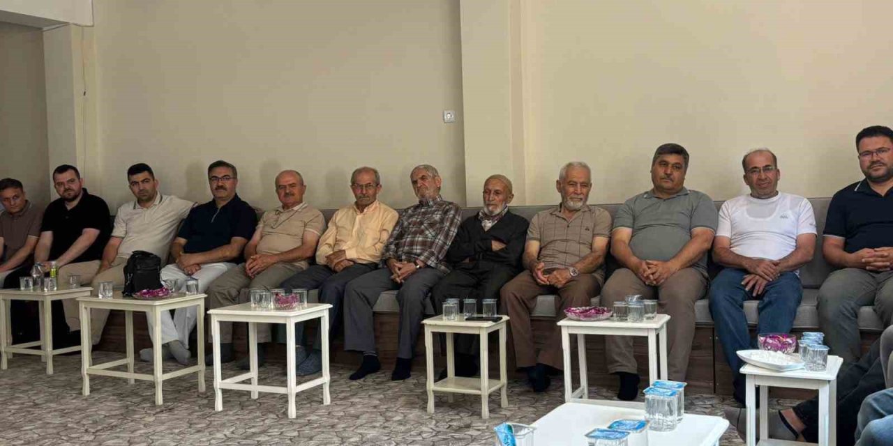 Konya’da mezunların yıllardır devam eden geleneği... 30 yılı aştı