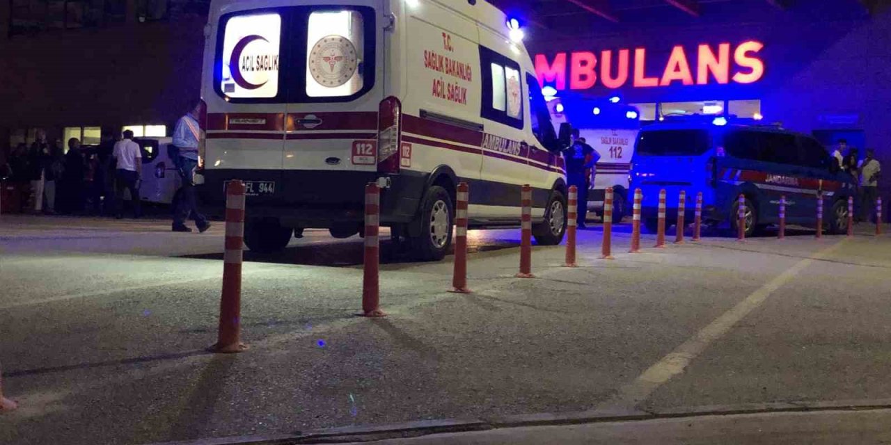 Serinlemek için baraj gölüne giren çocuk boğuldu