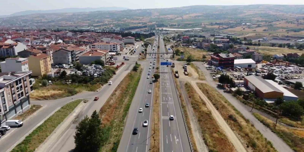 Bayram tatillerinde günlük geçiş 20 binlerden 60 binlere dayandı