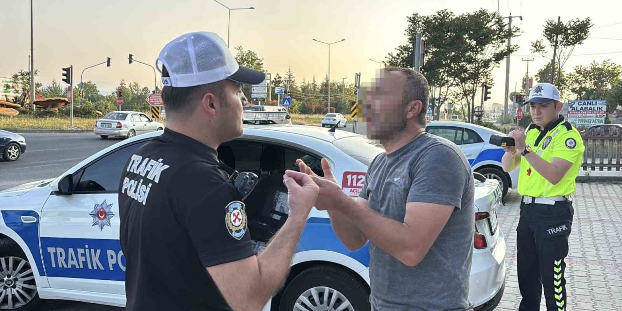 Bayram trafiğinde hem alkollü hem de ehliyetsiz sürücüye 50 bin TL ceza