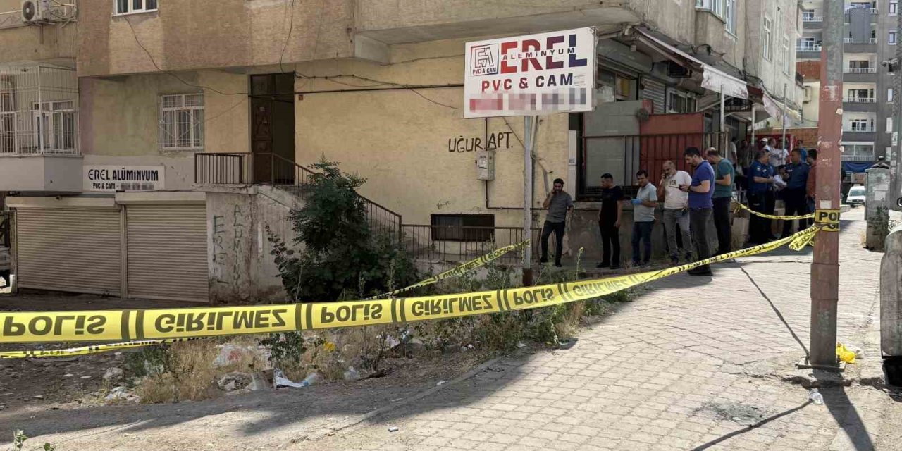 Maaşını alamayan çalışan, eczacıyı öldürdü