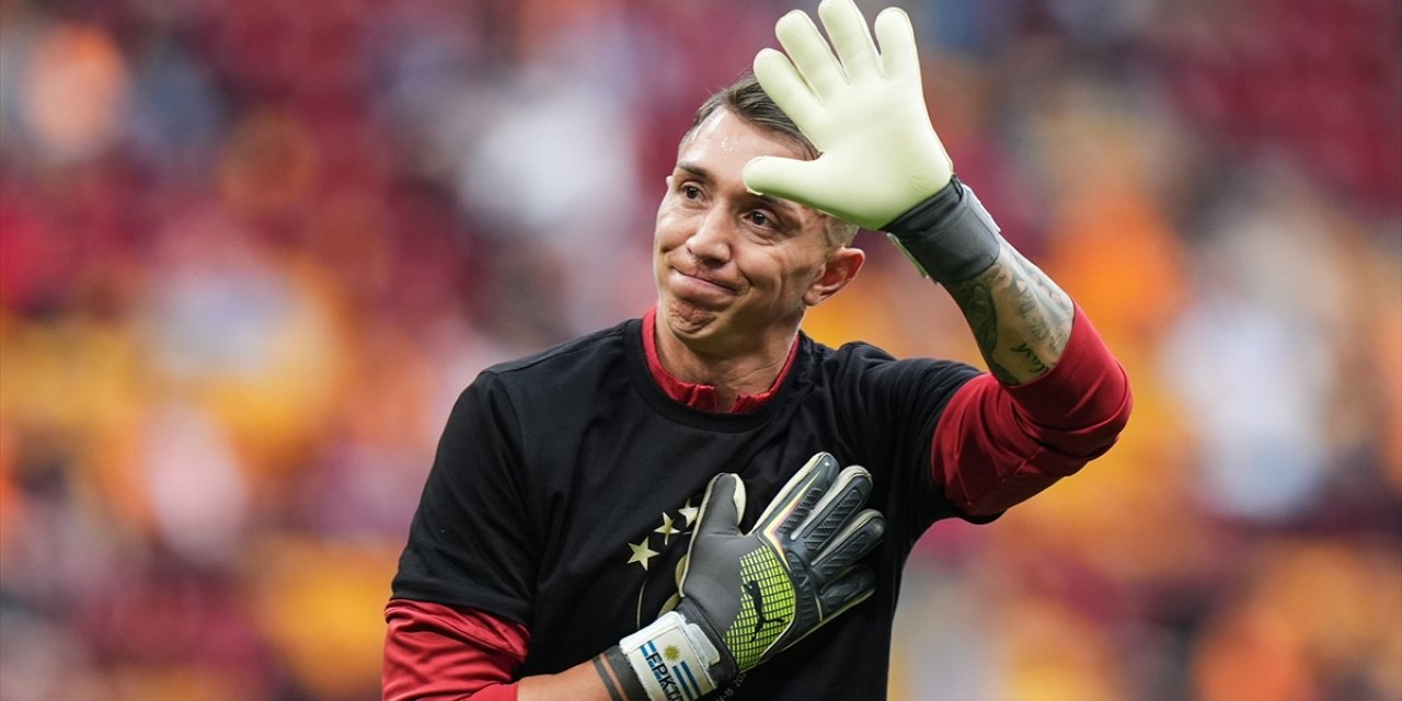 Fernando Muslera, Türkiye'ye veda etti