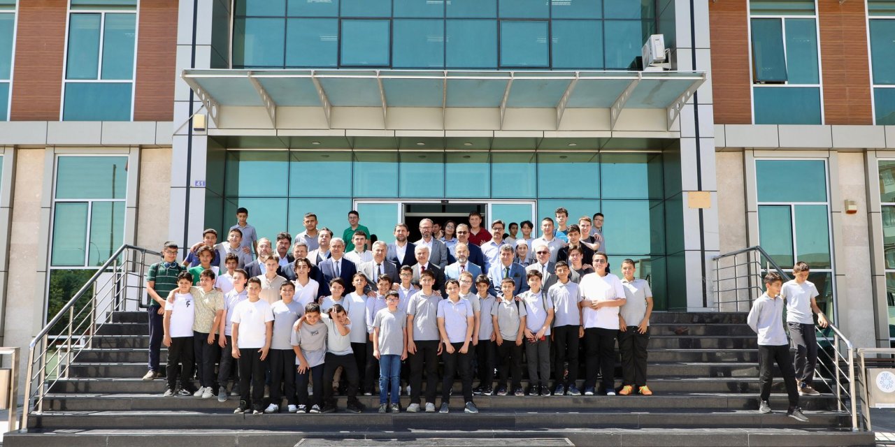 Konya Valisinden geleceğin hafızlarına ziyaret