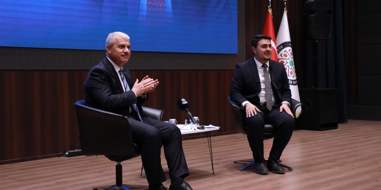 Konya Valisi Akın, gençlerin sorularını yanıtladı