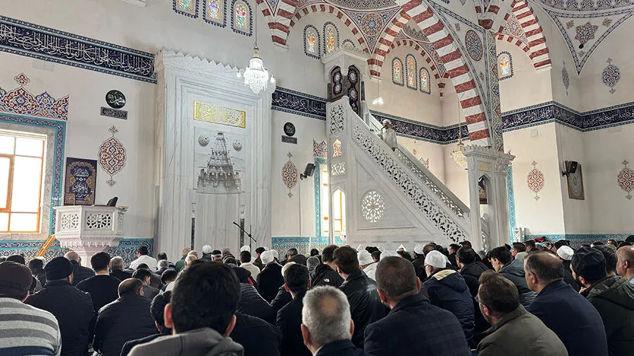 Bu haftaki cuma hutbesi aileleri yakından ilgilendiriyor!