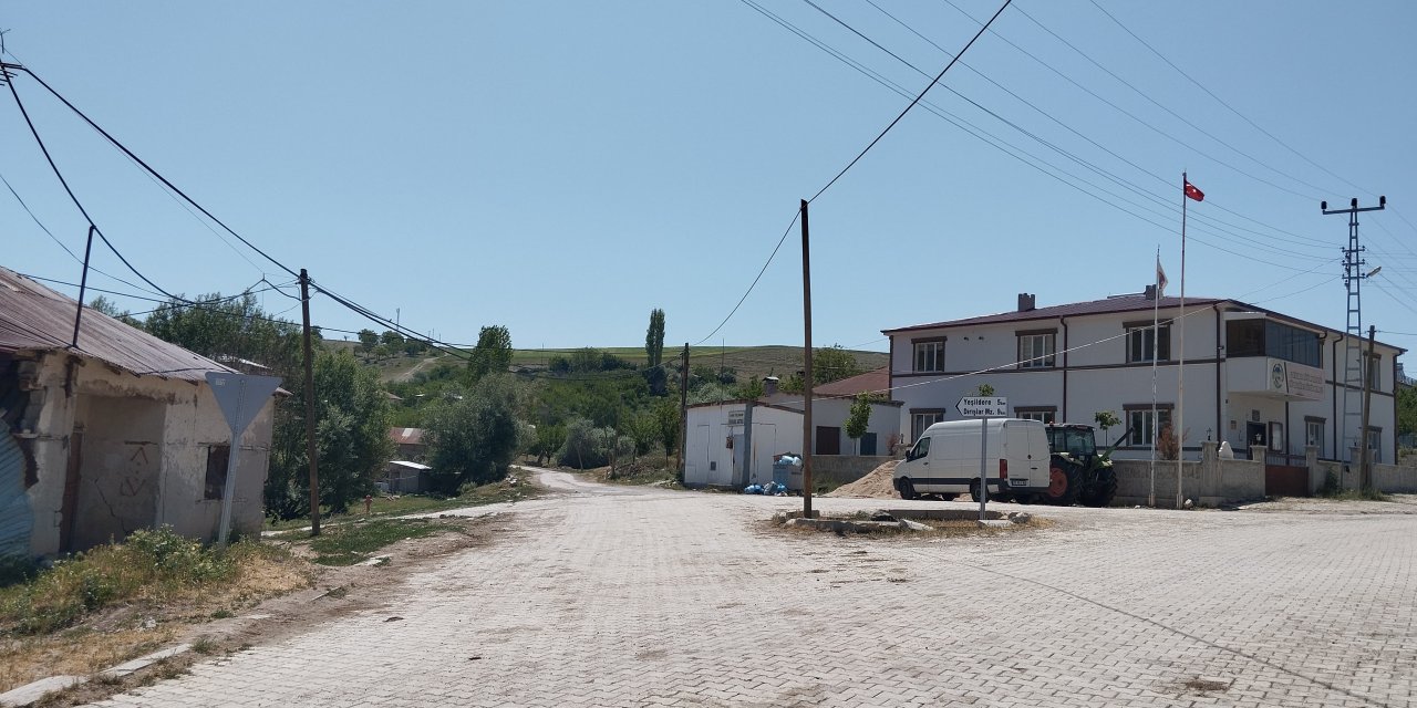 Son Dakika! AFAD duyurdu: Sivas'ta deprem