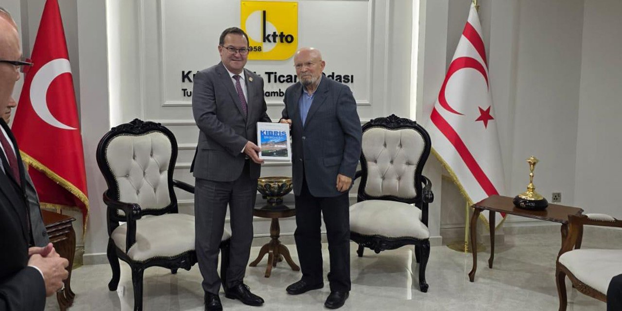 Kâmil Uğurlu’nun Mavi Vatan İçin Bir Güzelleme: Kıbrıs Şehrengizi kitabı tanıtıldı