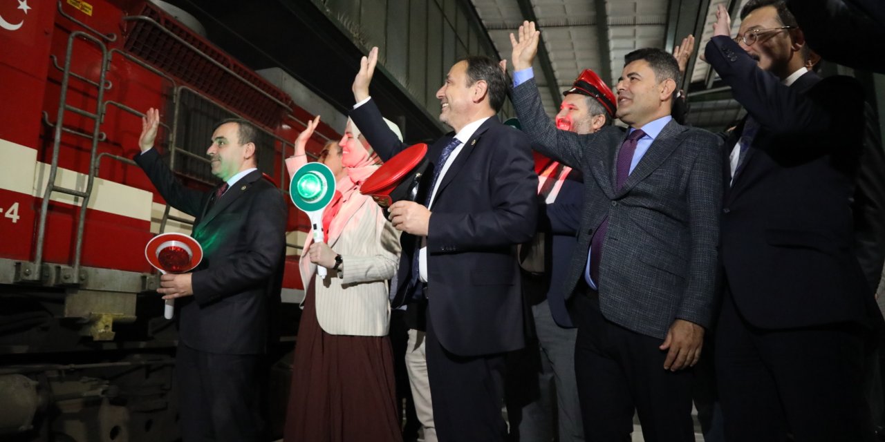 Turistik Karaelmas Ekspresi ilk seferine çıktı