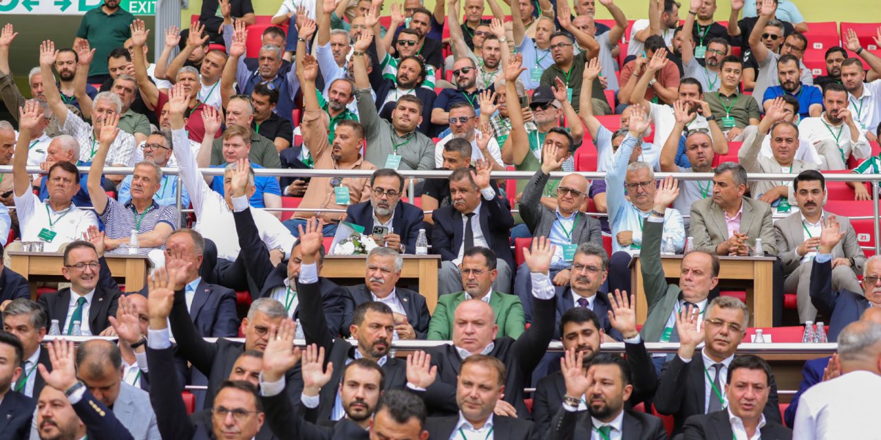 Konyaspor'un ilk hedefi ekonomi!