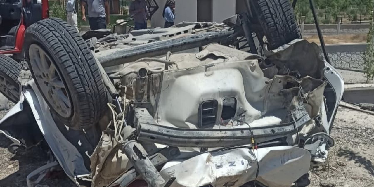 Otomobilden fırladı: 1 ölü, 1 ağır yaralı