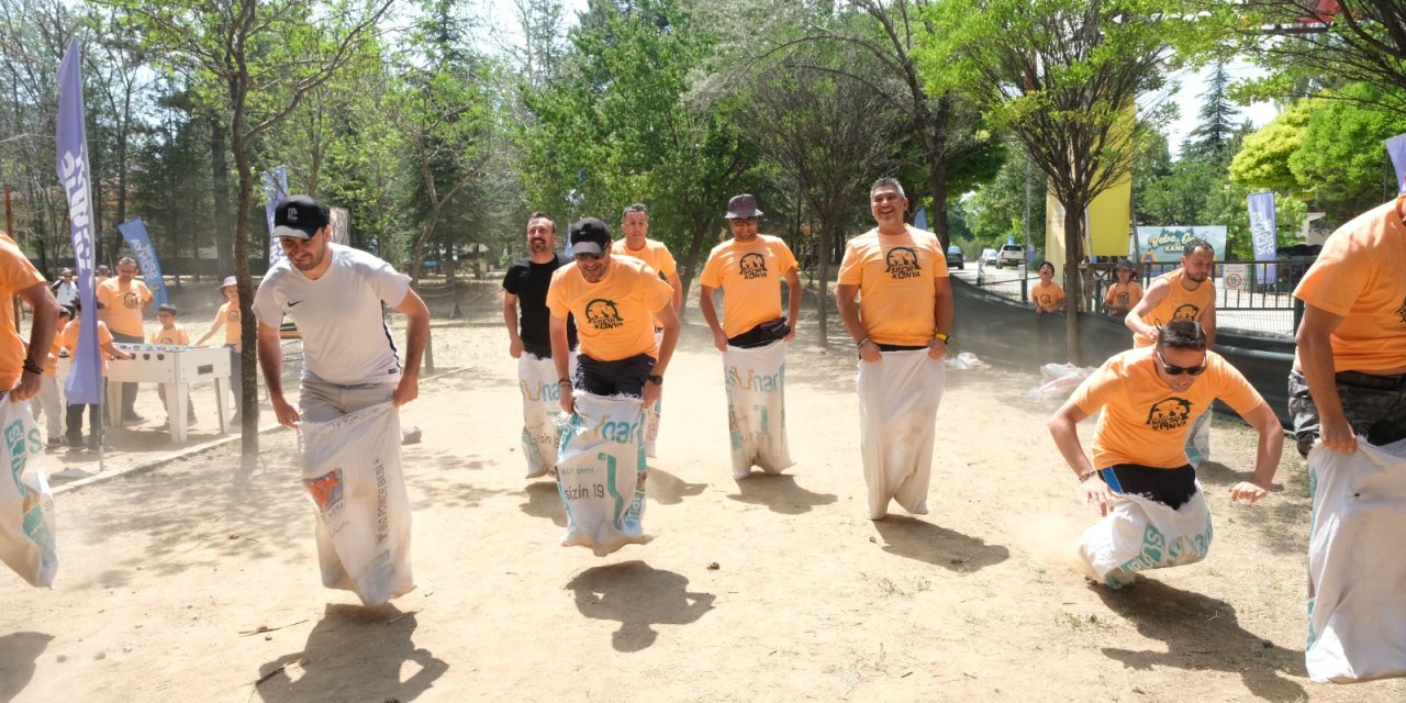 Konya'da çocuklar babalarıyla keyifli vakit geçirdi