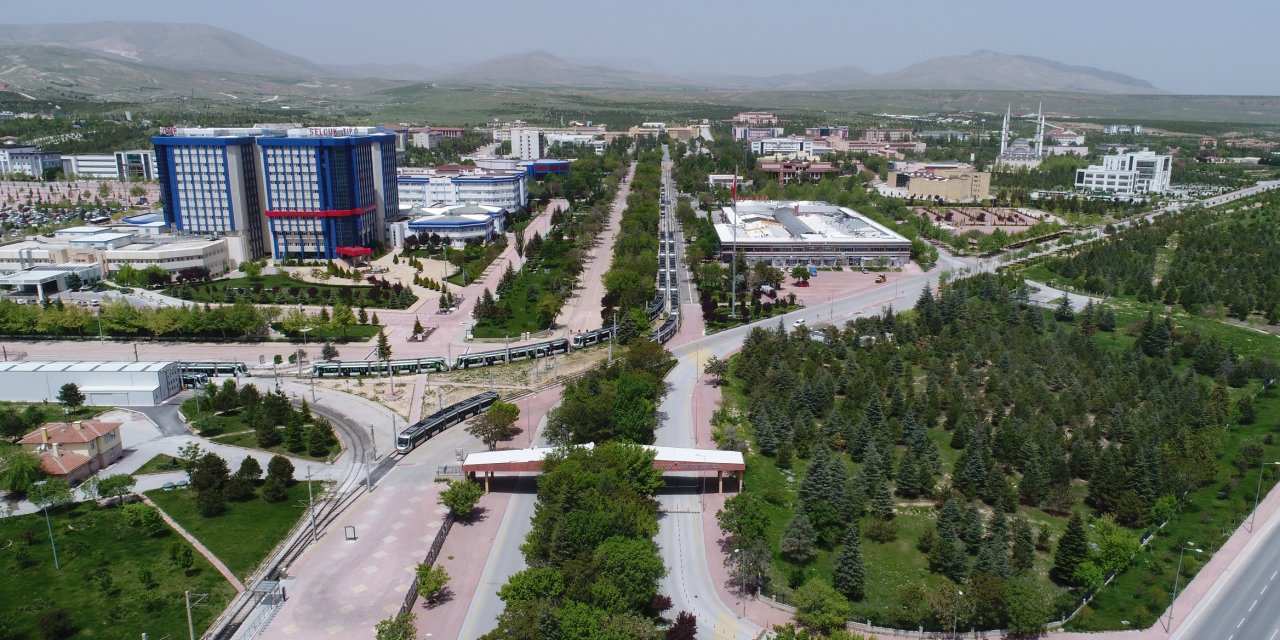 Selçuk Üniversitesinden 20 bilim insanı Dünyanın En Etkili Bilim İnsanları listesinde