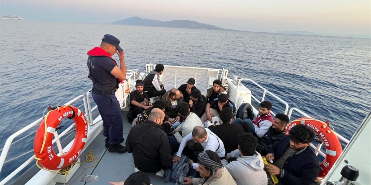 Muğla'da 44 düzensiz göçmen kurtarıldı