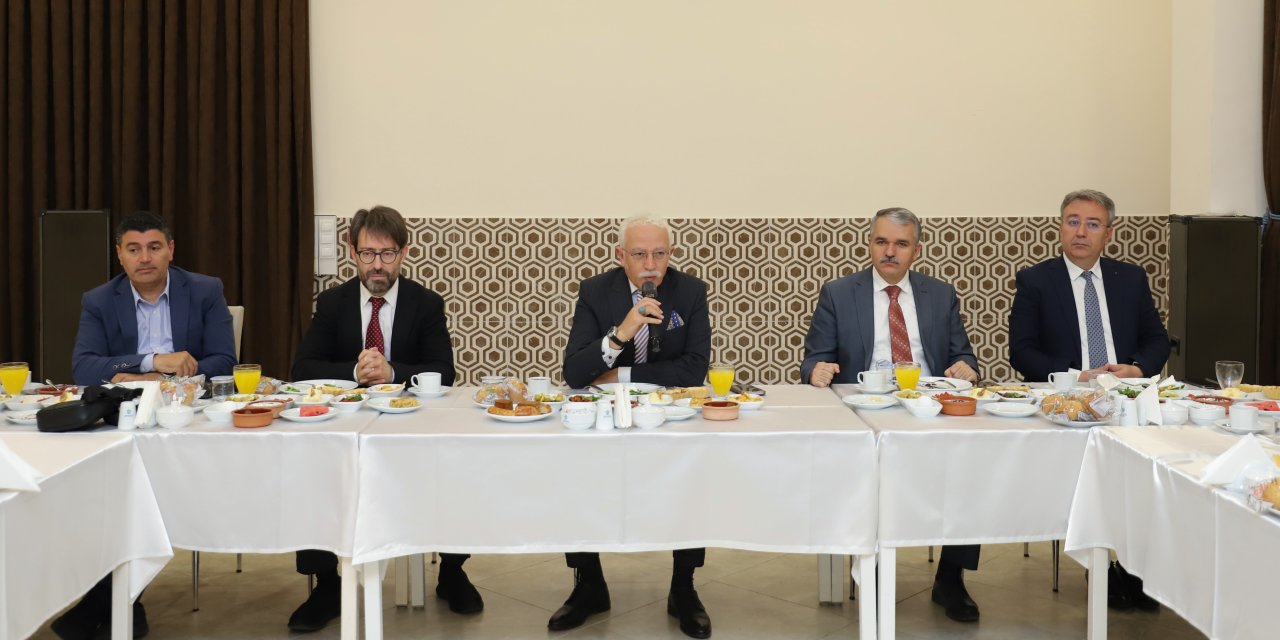 NEÜ, kalite için toplandı