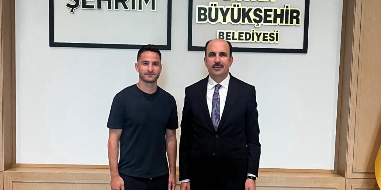 Konyaspor'un efsanesi Ömer Ali, Başkan Altay'ı ziyaret etti!