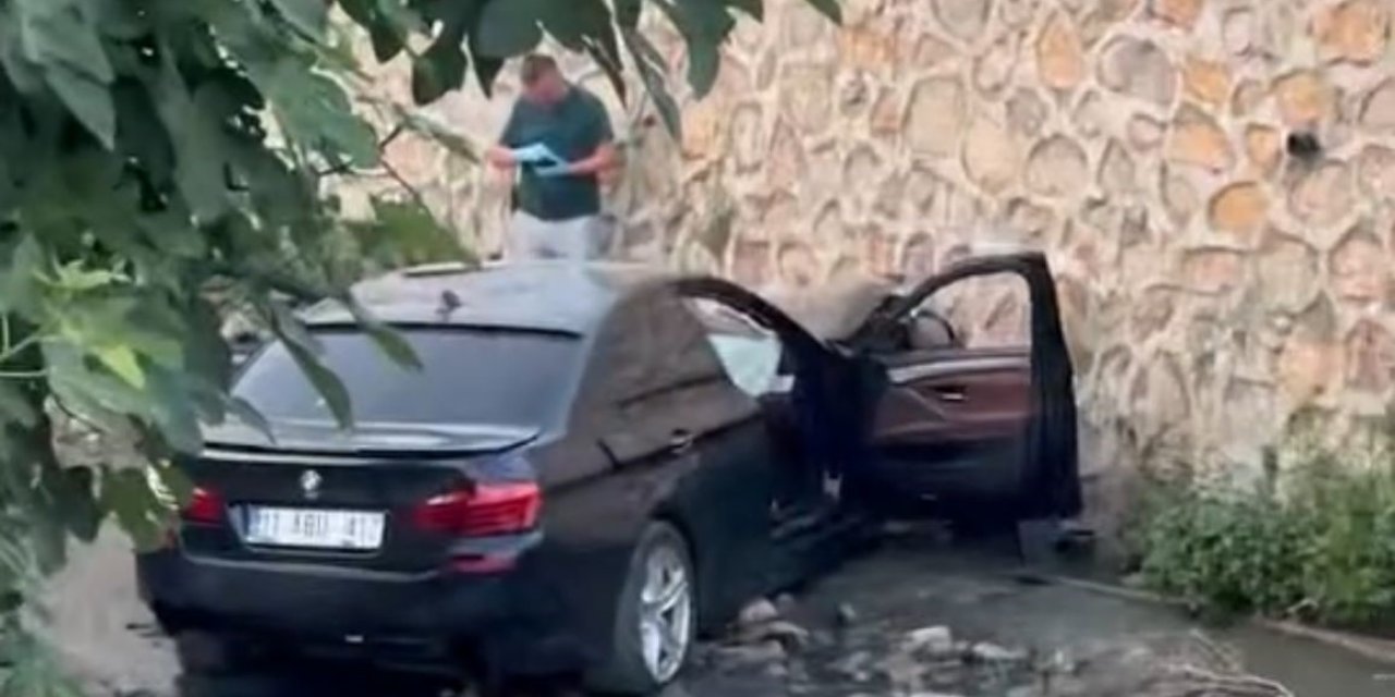 Su kanalında otururken aracın altında kalan çocuk hayatını kaybetti