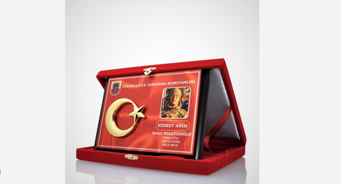 Askeri Plaket ve Şilt: Hizmetinize Minnetle Şekil Verin